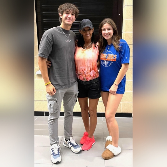 Meet your Posher, Anna - Picture 10 of 13